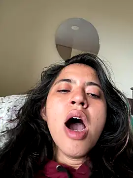 Snapshot of ViolettaSummer chatting on 12-13-25, 08:04 ViolettaSummer online show from 12-13-25, 08:04