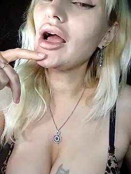 Freya Milf online show from 09-19-25, 06:56