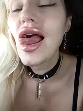 Freya Milf online show from 11-19-25, 07:08