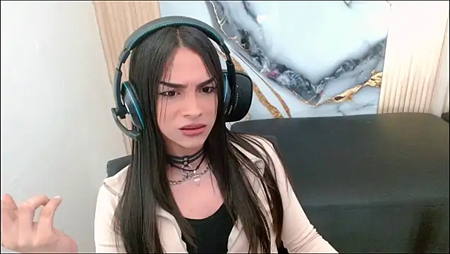 Dollbehavior  online show from 09-20-25, 01:54