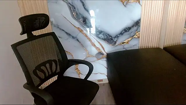 Dollbehavior  online show from 10-02-25, 02:04