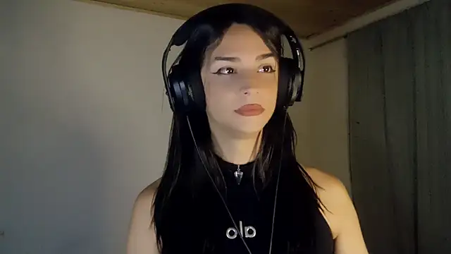 Dollbehavior  online show from 11-28-25, 03:39