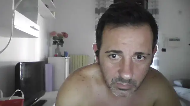 Snapshot of Bobo064 chatting on 06-24-26, 04:27 Bobo064 online show from 06-24-26, 04:27