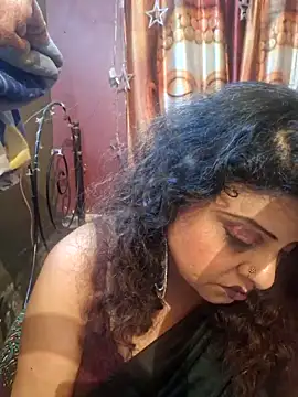 Snapshot of Maaya66 chatting on 02-22-25, 07:14 Maaya66 online show from 02-22-25, 07:14