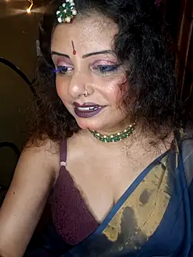 Snapshot of Maaya66 chatting on 01-14-25, 05:45 Maaya66 online show from 01-14-25, 05:45