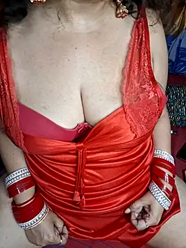 Snapshot of Maaya66 chatting on 03-05-25, 10:10 Maaya66 online show from 03-05-25, 10:10