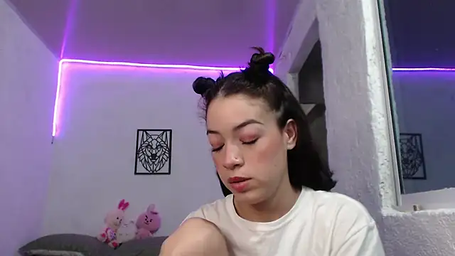 Caribbean beauty  online show from 05-27-26, 10:28