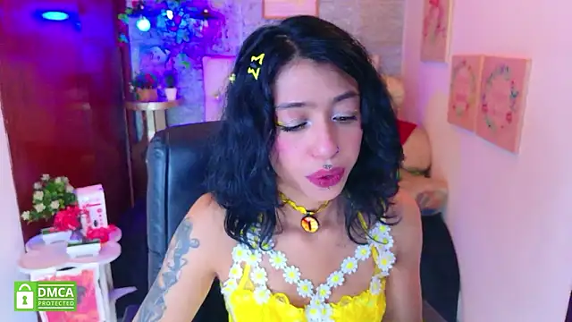 Snapshot of REDHOTTER_ chatting on 02-02-26, 07:46 REDHOTTER online show from 02-02-26, 07:46