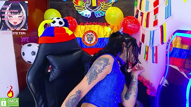 Snapshot of REDHOTTER_ chatting on 06-19-26, 07:41 REDHOTTER online show from 06-19-26, 07:41