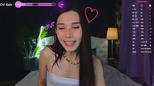 Snapshot of Kaia_Sunshine_Mia chatting on 01-19-25, 03:32 Kaia Sunshine Mia online show from 01-19-25, 03:32