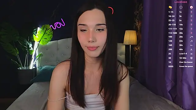 Snapshot of Kaia_Sunshine_Mia chatting on 01-31-25, 02:39 Kaia Sunshine Mia online show from 01-31-25, 02:39