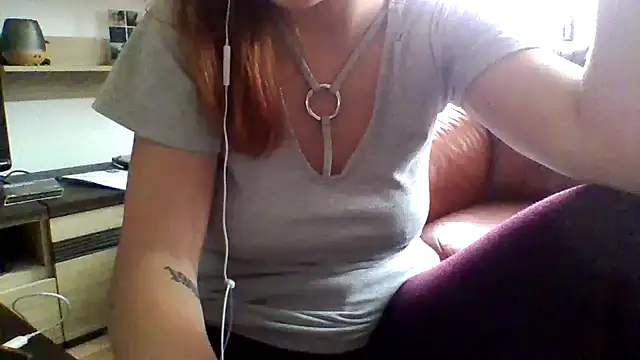 Snapshot of _xPani_x2 chatting on 06-10-26, 01:34 xPani x2 online show from 06-10-26, 01:34