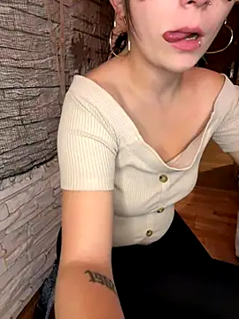 Snapshot of _xPani_x2 chatting on 10-03-25, 05:47 xPani x2 online show from 10-03-25, 05:47