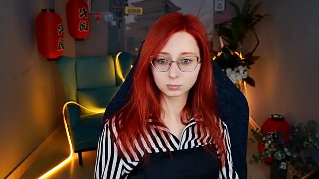 Snapshot of Orianna_Fox chatting on 01-07-25, 06:14 Orianna Fox online show from 01-07-25, 06:14