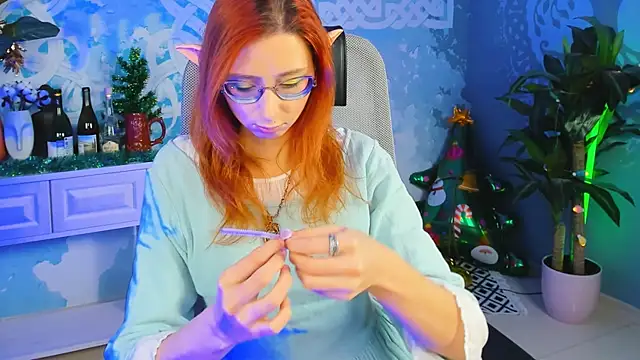 Snapshot of Orianna_Fox chatting on 12-31-24, 07:18 Orianna Fox online show from 12-31-24, 07:18