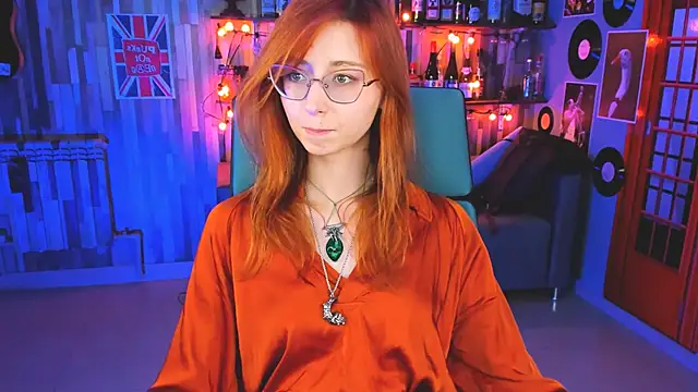 Snapshot of Orianna_Fox chatting on 12-22-24, 03:22 Orianna Fox online show from 12-22-24, 03:22