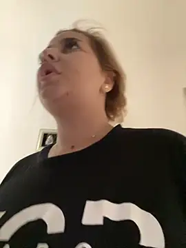 AllysonK online show from 09-28-25, 11:17