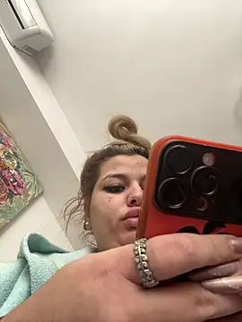 AllysonK online show from 04-08-26, 11:22