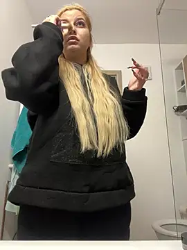 AllysonK online show from 04-28-26, 11:03