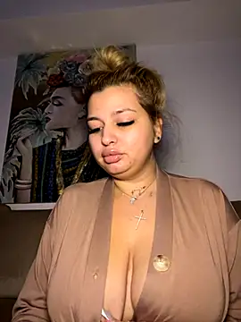 AllysonK online show from 11-26-25, 04:40