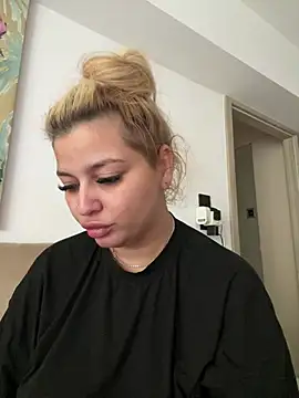 AllysonK online show from 06-14-26, 03:46