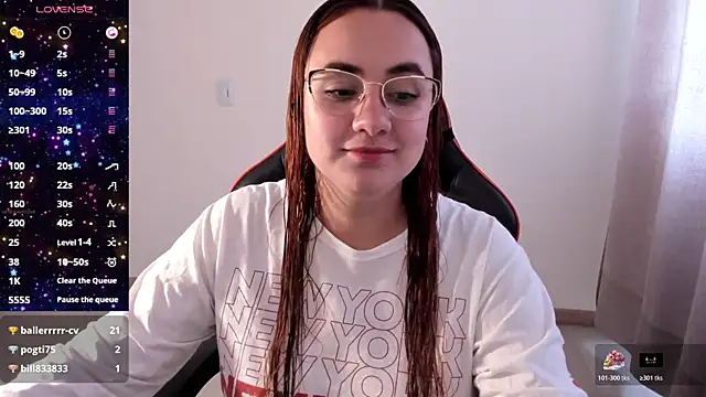 Snapshot of maryluna95 chatting on 10-22-25, 05:34 maryluna95 online show from 10-22-25, 05:34