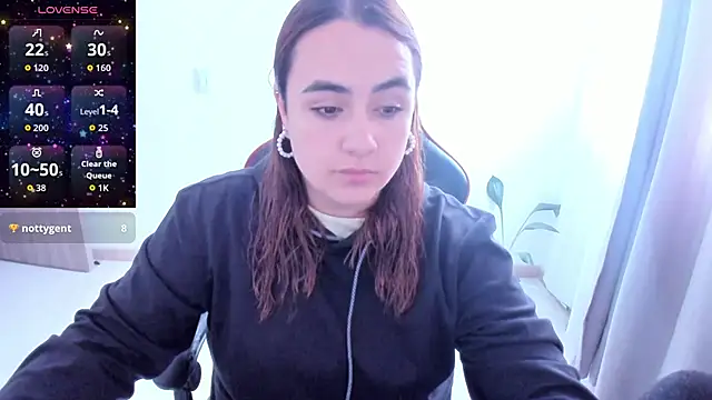 maryluna95 online show from 04-11-26, 07:50