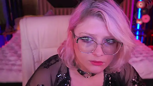 CoolTatis online show from 11-18-25, 08:17