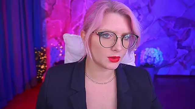Snapshot of CoolTatis chatting on 10-03-25, 01:34 CoolTatis online show from 10-03-25, 01:34