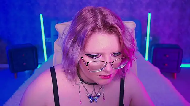 CoolTatis online show from 04-13-26, 06:17