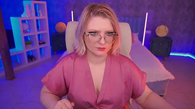 CoolTatis online show from 06-27-26, 06:08