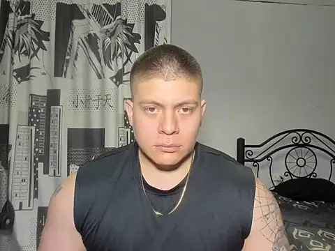 Snapshot of regan_jhonso chatting on 11-08-25, 07:12 regan jhonso online show from 11-08-25, 07:12