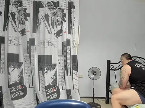 Snapshot of regan_jhonso chatting on 11-26-25, 08:14 regan jhonso online show from 11-26-25, 08:14