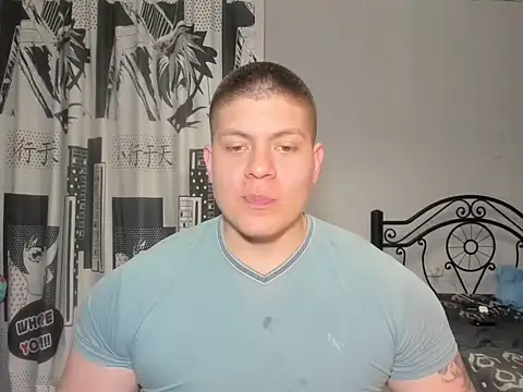 Snapshot of regan_jhonso chatting on 10-29-25, 05:28 regan jhonso online show from 10-29-25, 05:28