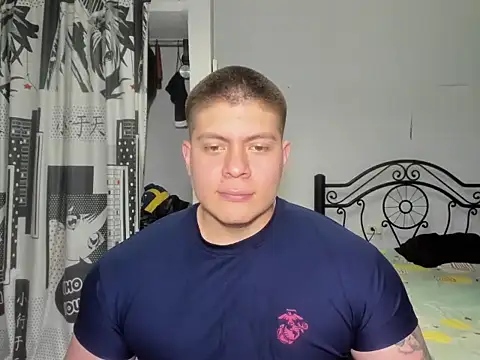 Snapshot of regan_jhonso chatting on 12-17-25, 06:18 regan jhonso online show from 12-17-25, 06:18