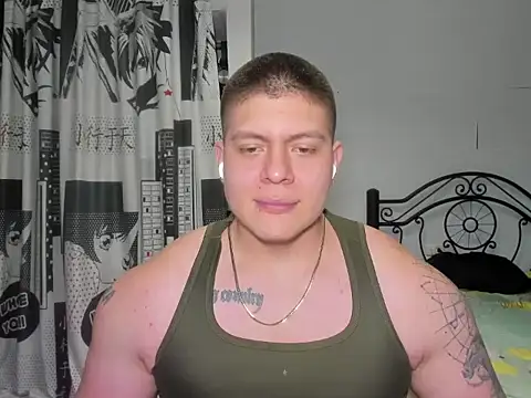 Snapshot of regan_jhonso chatting on 12-23-25, 06:12 regan jhonso online show from 12-23-25, 06:12