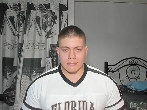 Snapshot of regan_jhonso chatting on 10-26-25, 12:33 regan jhonso online show from 10-26-25, 12:33