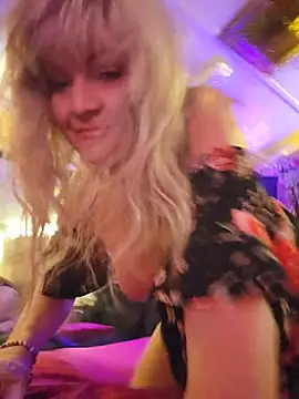 annika lately online show from 07-25-26, 05:30