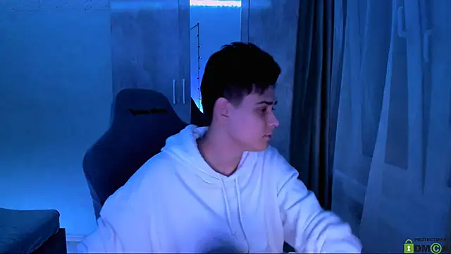 Foxicfu online show from 03-10-25, 03:09