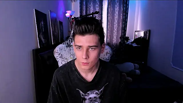 Foxicfu online show from 02-11-26, 04:45