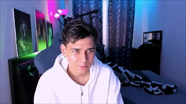 Foxicfu online show from 09-26-25, 12:12