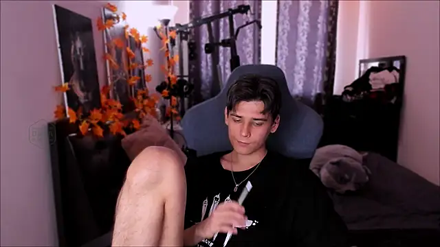 Foxicfu online show from 11-22-25, 09:19