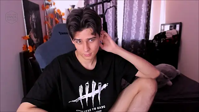 Foxicfu online show from 11-23-25, 07:07