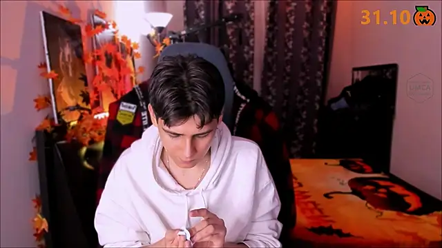 Foxicfu online show from 10-27-25, 06:20