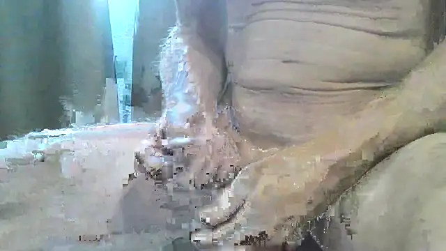 ewuich1 online show from 12-14-25, 02:00