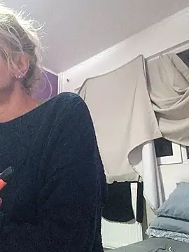 BritneyHudson online show from 02-04-26, 02:06