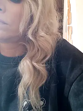 BritneyHudson online show from 11-20-25, 01:01