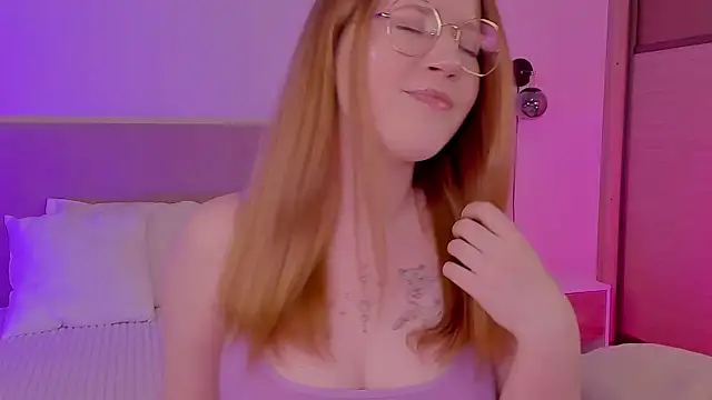 Tori the witch online show from 03-03-25, 04:54