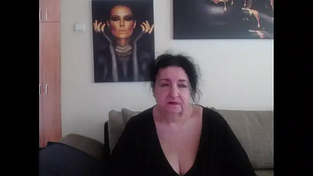 maturekorine online show from 04-28-26, 12:20