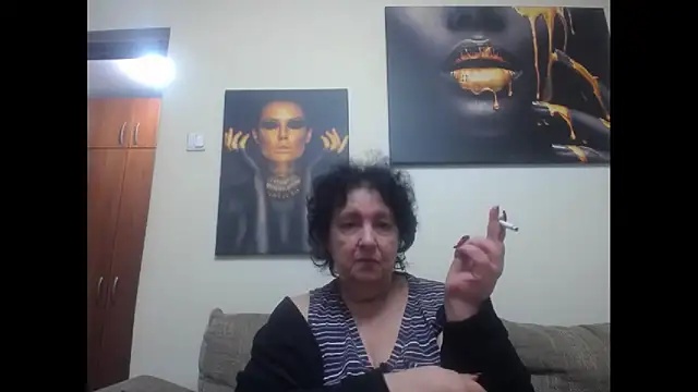 Snapshot of maturekorine chatting on 10-23-25, 06:50 maturekorine online show from 10-23-25, 06:50